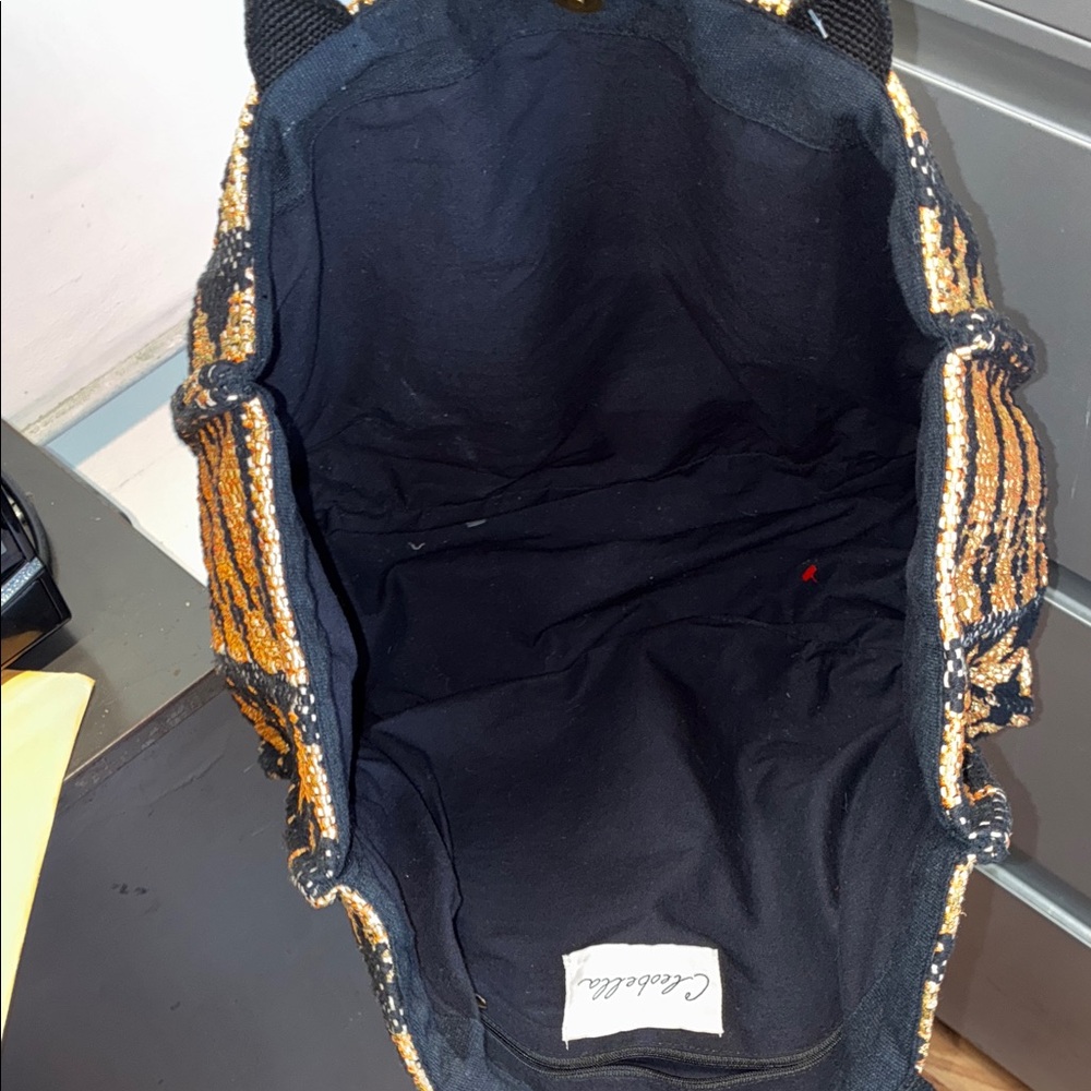 Cleobella Black and gold Patterned Tote - Picture 7 of 7